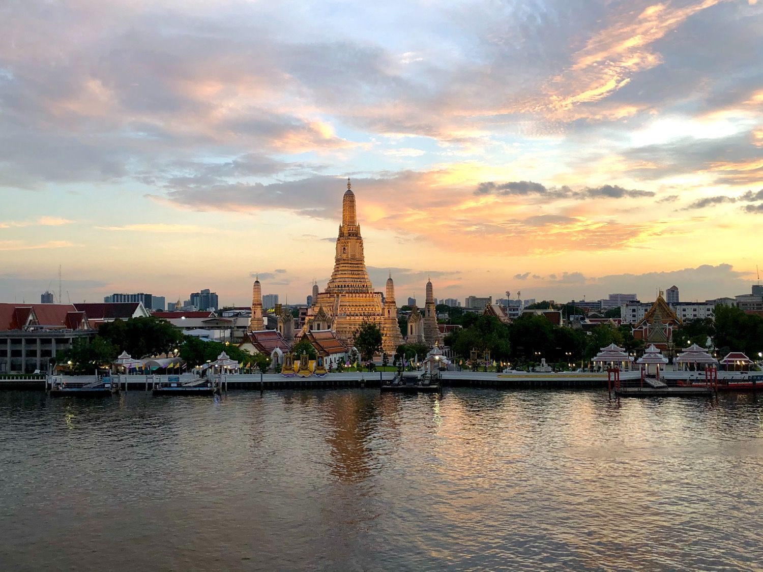 15 Best Airbnbs in Bangkok